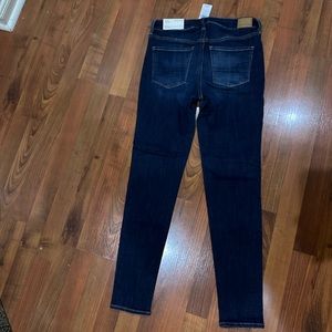 NWT American Eagle skinny jeans
